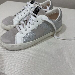 Vintage Havana White and Gray Sneakers
